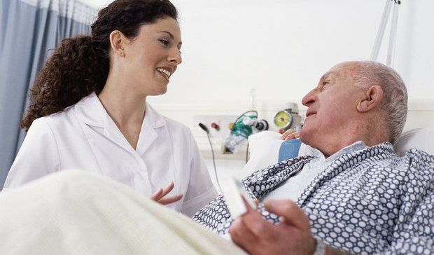 Почему сиделка — не всегда решение