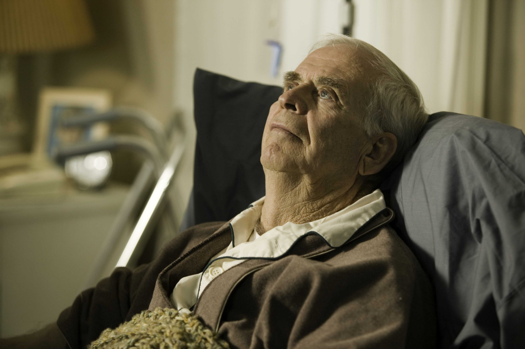 Болезнь Паркинсона в пожилом возрасте: симптомы, причины, уход