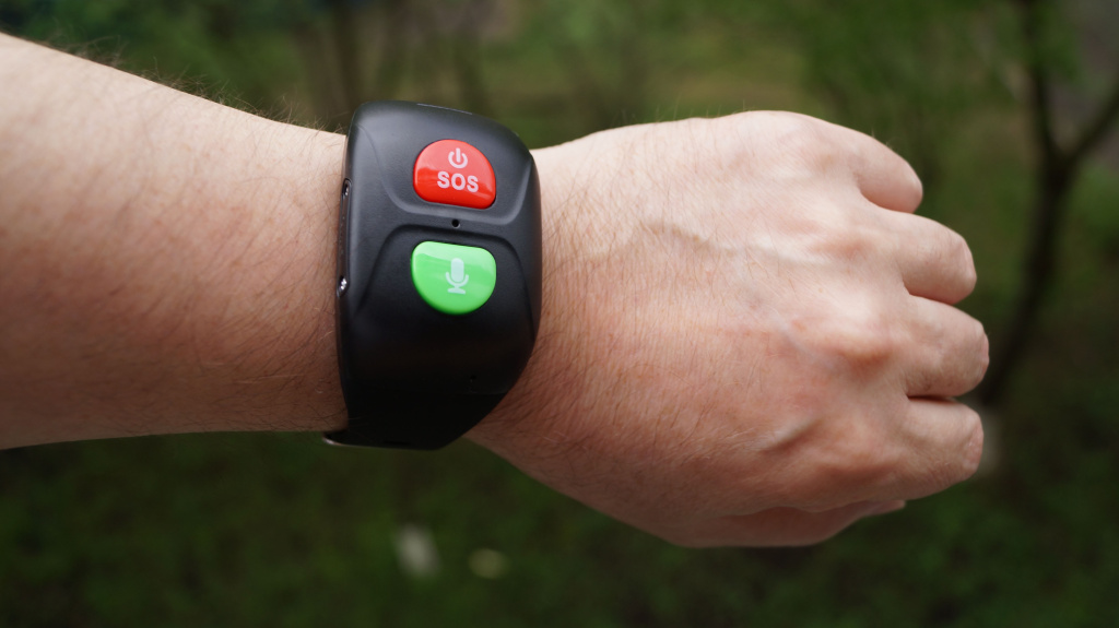 Браслет слежения для пожилых людей: безопасность и независимость